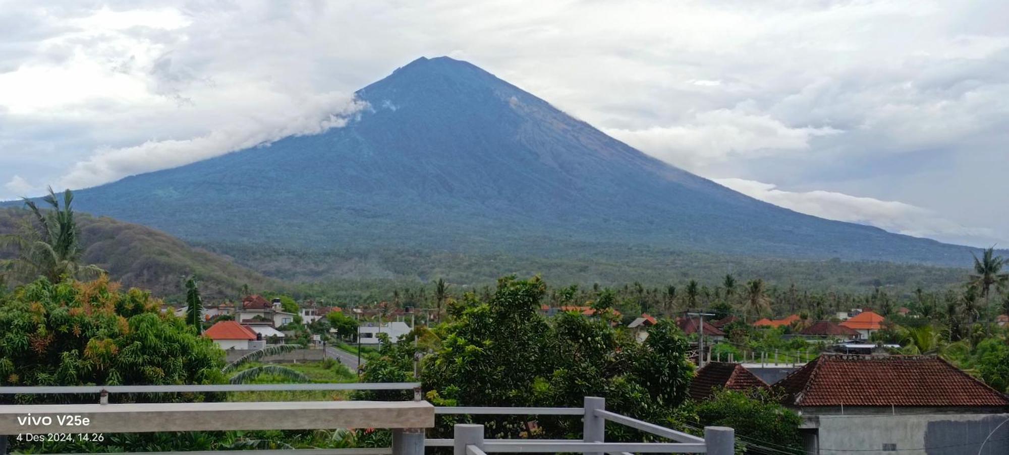 Lumbung Sari Home Stay Amed Exterior foto